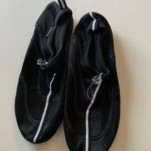 Water shoes
